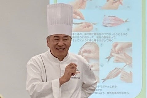 小学4年生を対象に食育特別授業「福田メソッド」最終授業「いのちへの感謝（イワシの手開き）」をへて修了へ
